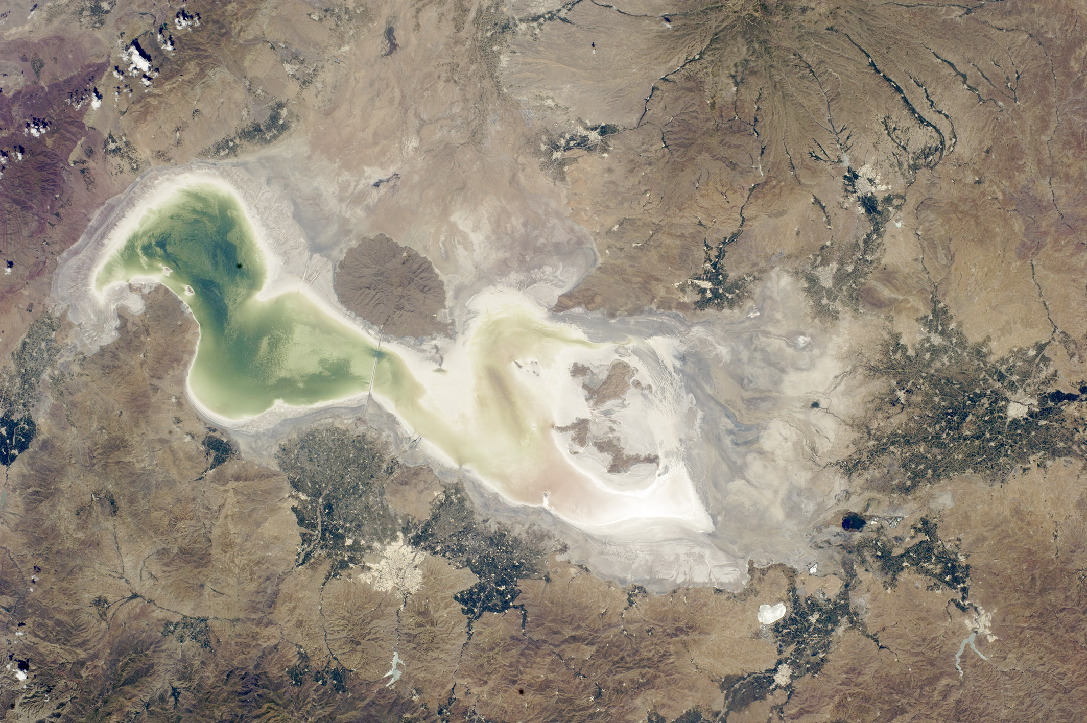 مشاهده روند نابودی دریاچه اورمیه با امکان جدید گوگل ارث