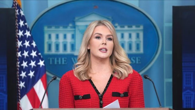 Ağ Ev: Trampın qrupları silahlandırmağa razılıq verdiyi barədə xəbərlər “tamamilə yanlışdır”