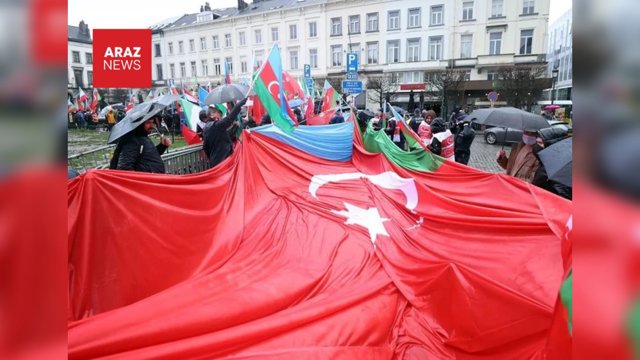  ملت آزربایجان! بپاخیزید و متشکل شوید             