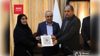 تجلیل مبتکر طرح بسندگی زبان فارسی از مدیرکلی که منکر حق تحصیل به زبان مادری شده بود