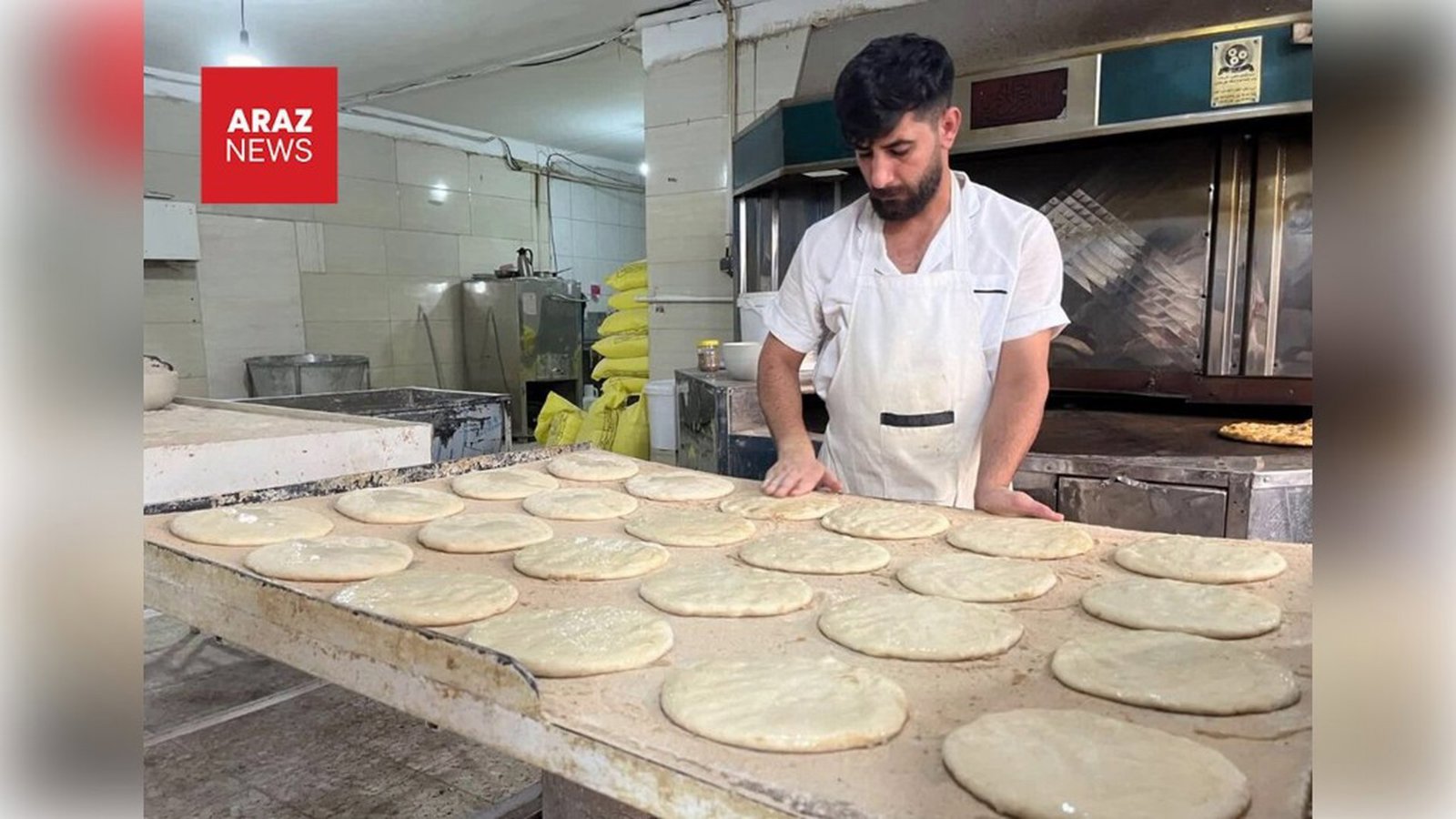 Tehranda lavaş çörəyi 100 faiz bahalaşdı; barbari 10 000, səngək isə 15 500 tüman oldu