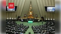 نماینده مجلس ایران به پرداخت پول به حزب اللهی ها و مداحان برای تجمعات شبانه اعتراف ضمنی کرد