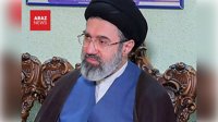 مجتبی خامنه‌ای از آغاز رهبری در انظار عمومی غایب است؛ روحانی مراسم تشییع هویت خود را روشن کرد