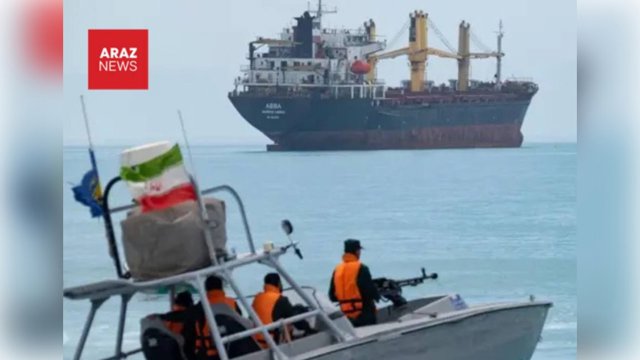 کشته و زخمی شدن خدمۀ دو نفتکش اماراتی در پی حملۀ موشکی سپاه پاسداران به تنگۀ هرمز