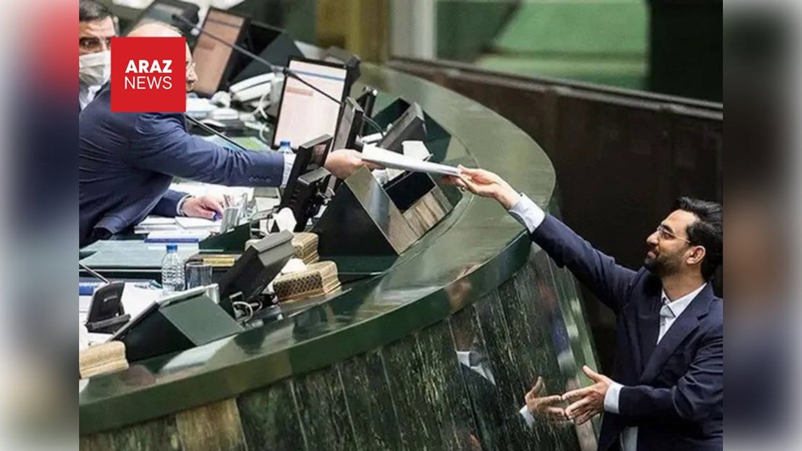 ۱۸۰ نماینده مجلس ایران خواستار «انتقام» شدند