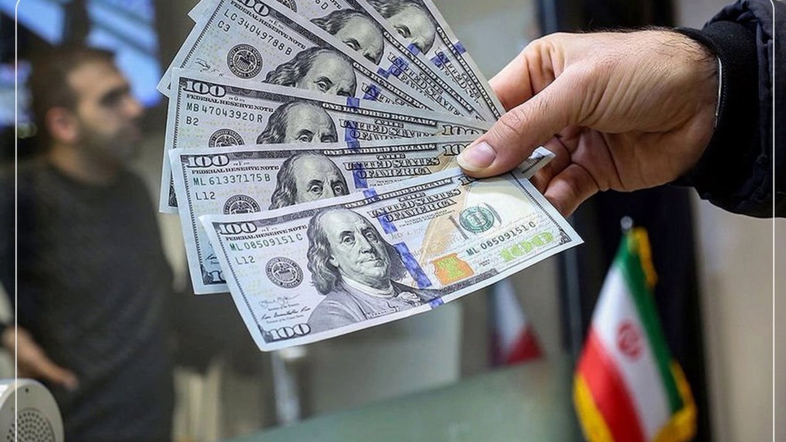 İranın sərbəst bazarında dollar 191 min tümən həddini keçdi