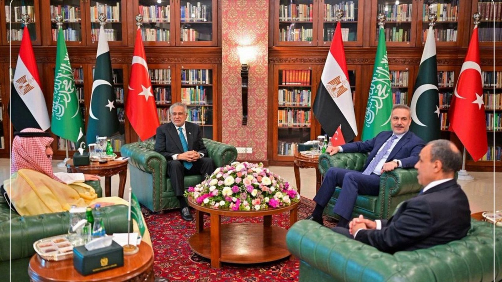 رویترز:: ترکیه، پاکستان و عربستان در حال تدوین پیمان دفاعی مشترک هستند