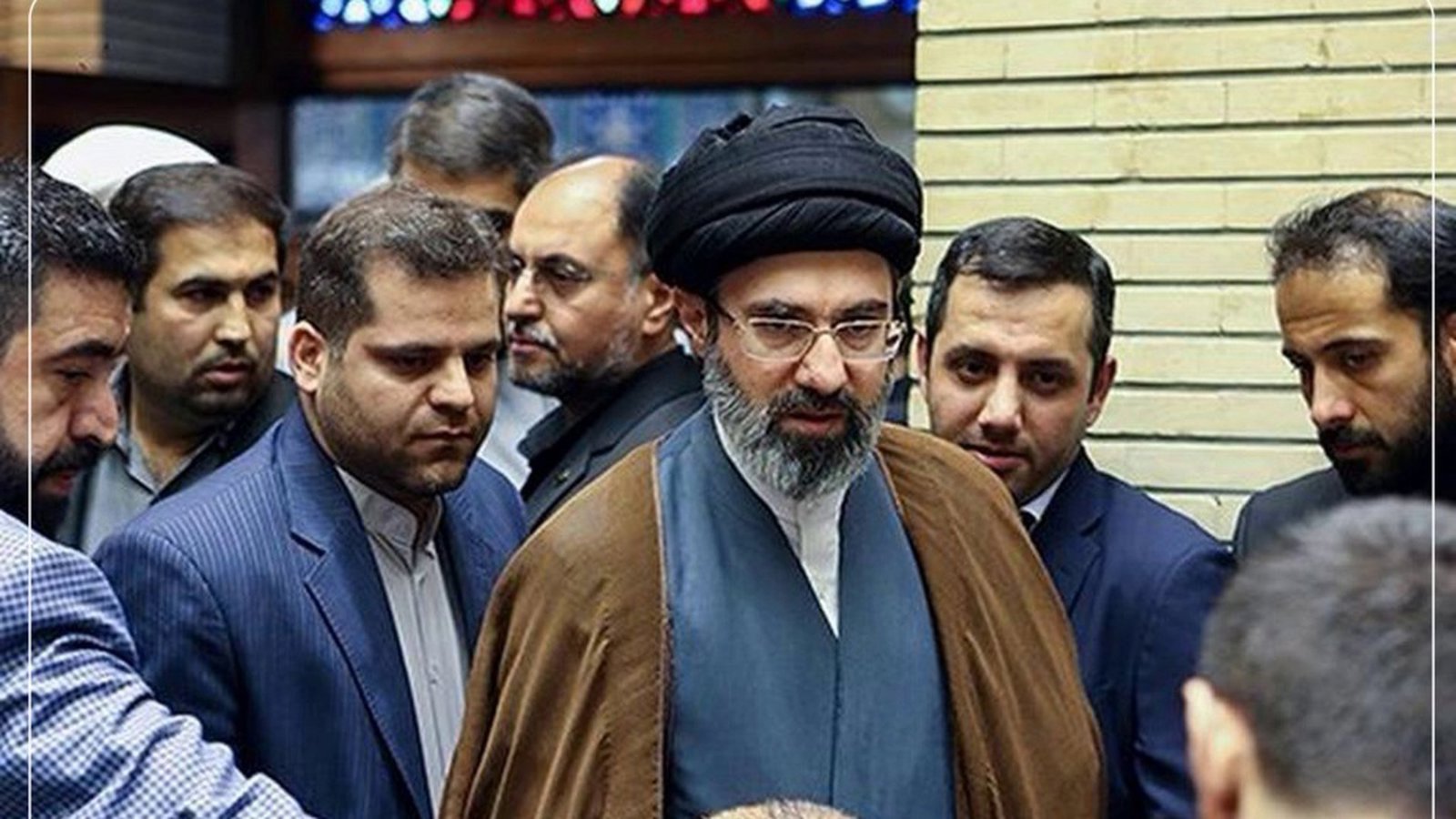əl-Cərida: Möctəba Xameneyi İraq baş nazirinin görüş tələbini rədd etdi