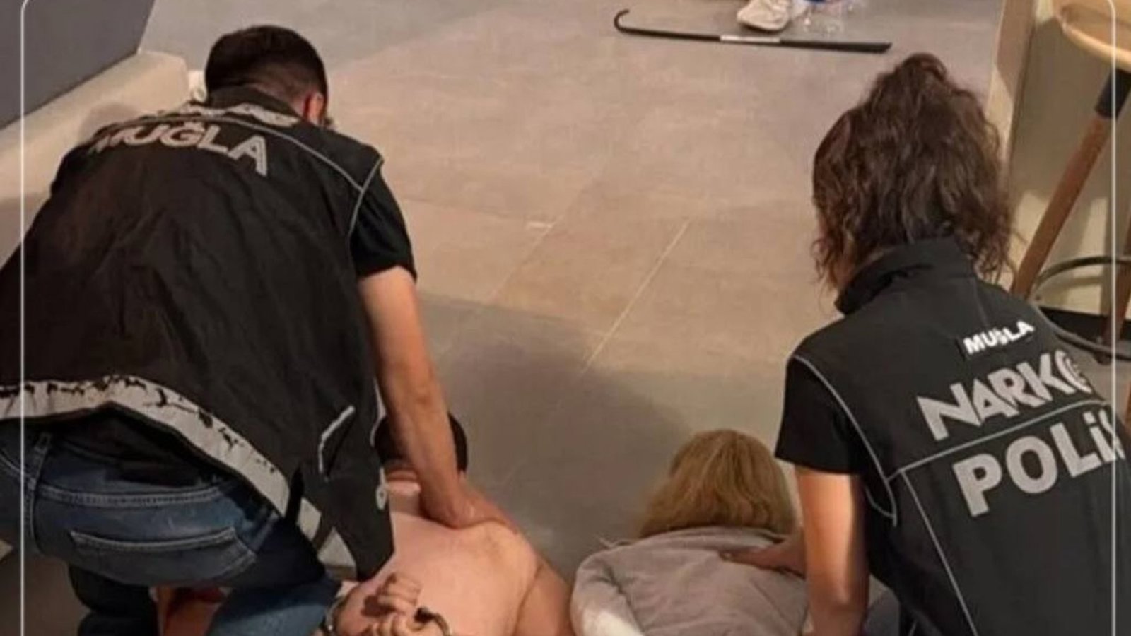 İnterpol axtarırdı, MİT tapdı; İranlı qaçaqçı həyat yoldaşı ilə birgə Bodrumda tutuldu