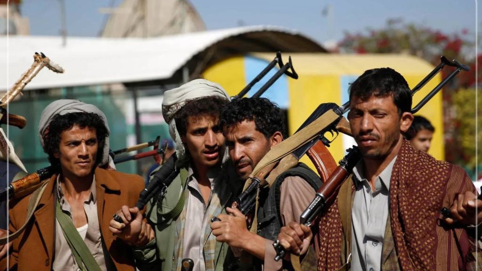 حوثی‌ها پس از اعلام محاصره دریایی عربستان به کشتی‌ها هشدار رادیویی دادند