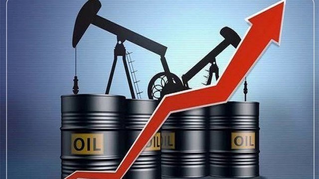 بهای جهانی نفت با حمله حوثی ها به نفتکش های سعودی به مرز ۱۰۰ دلار رسید