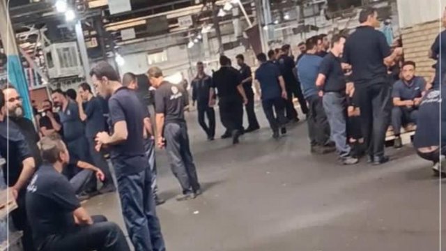 اعتصاب کارگران موتوژن تبریز وارد پنجمین روز شد