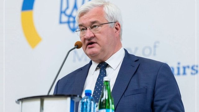 Ukrayna XİN başçısı: Ərəqçi ilə təmasda İranın gərginliyi artırması barədə xəbərdarlıq etdim