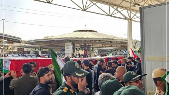 جنازه پنج عضو سپاه پاسداران از مرز مهران به ایران بازگردانده شد