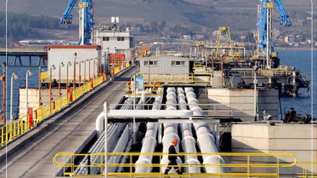 Türkiyə və İraq işə başladı: Hörmüz yolu ötəri edilir