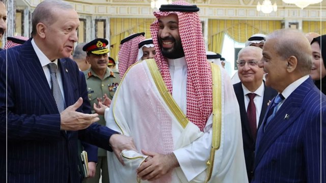 Financial Times: Məkkə sazişi husilərə qarşı hərbi əməliyyatların gücləndirilməsinə müqəddimədir