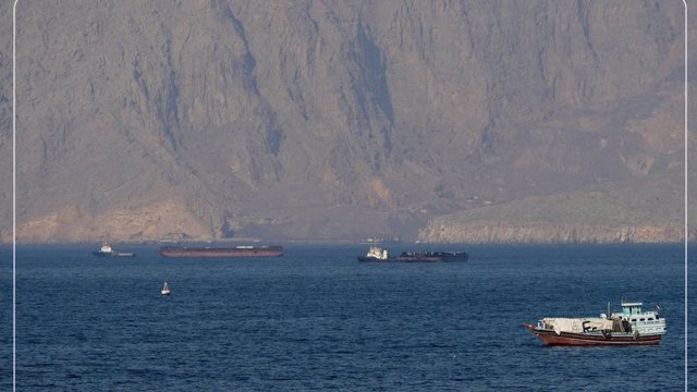 شمار شناورهای تنگه هرمز به کمترین رقم یک هفته اخیر رسید