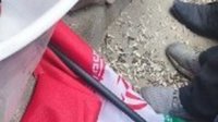 پاسخ دندان‌شکن هواداران تراختور به شیطنت جمهوری اسلامی: پرچم‌های رایگان زیر پای سکوها ماند