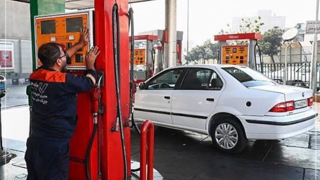 İranda benzin böhranı: gündəlik istehlak 135 milyon litrə çatıb