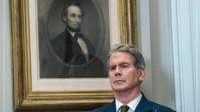 ABŞ Xəzinədarlıq naziri Skott Bessent: İran İslam Respublikasına qarşı tarixin ən böyük maliyyə hücumu başlayıb