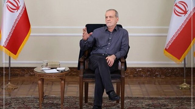 Pezeşkian qonşulara baxışın dəyişdiyini bildirib: 