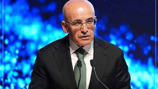 محمد شیمشک، وزیر خزانه‌داری و دارایی تورکیه، اعلام کرد شرکت‌ها و مؤسسات مالی فعال در این کشور باید قوانین داخلی را به‌طور کامل رعایت کنند و از معاملاتی که ممکن است مشمول تحریم‌ها شوند، دور بمانند.