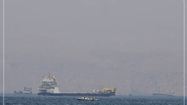 Hörmüz boğazı heç vaxt olmadığı qədər sakit: gəmilərin sayı bir gündə 10-dan aşağı düşüb