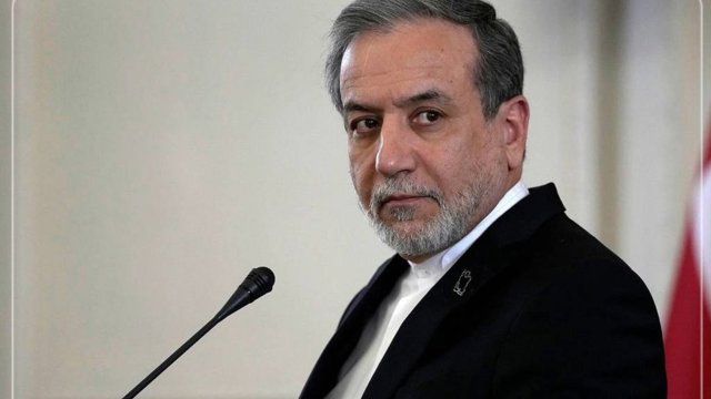 وانگ یی در دیدار با عراقچی: هرمز باید بازگشایی شود؛ تهران و واشینگتن خویشتن‌داری کنند