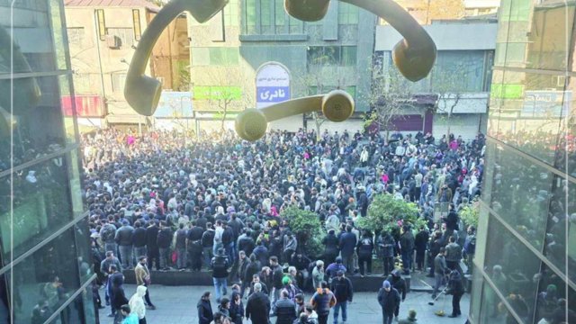 سازمان حقوق بشر ایران: بیش از ۴۲۰۰ نفر در اعتراضات دی‌ماه کشته شدند