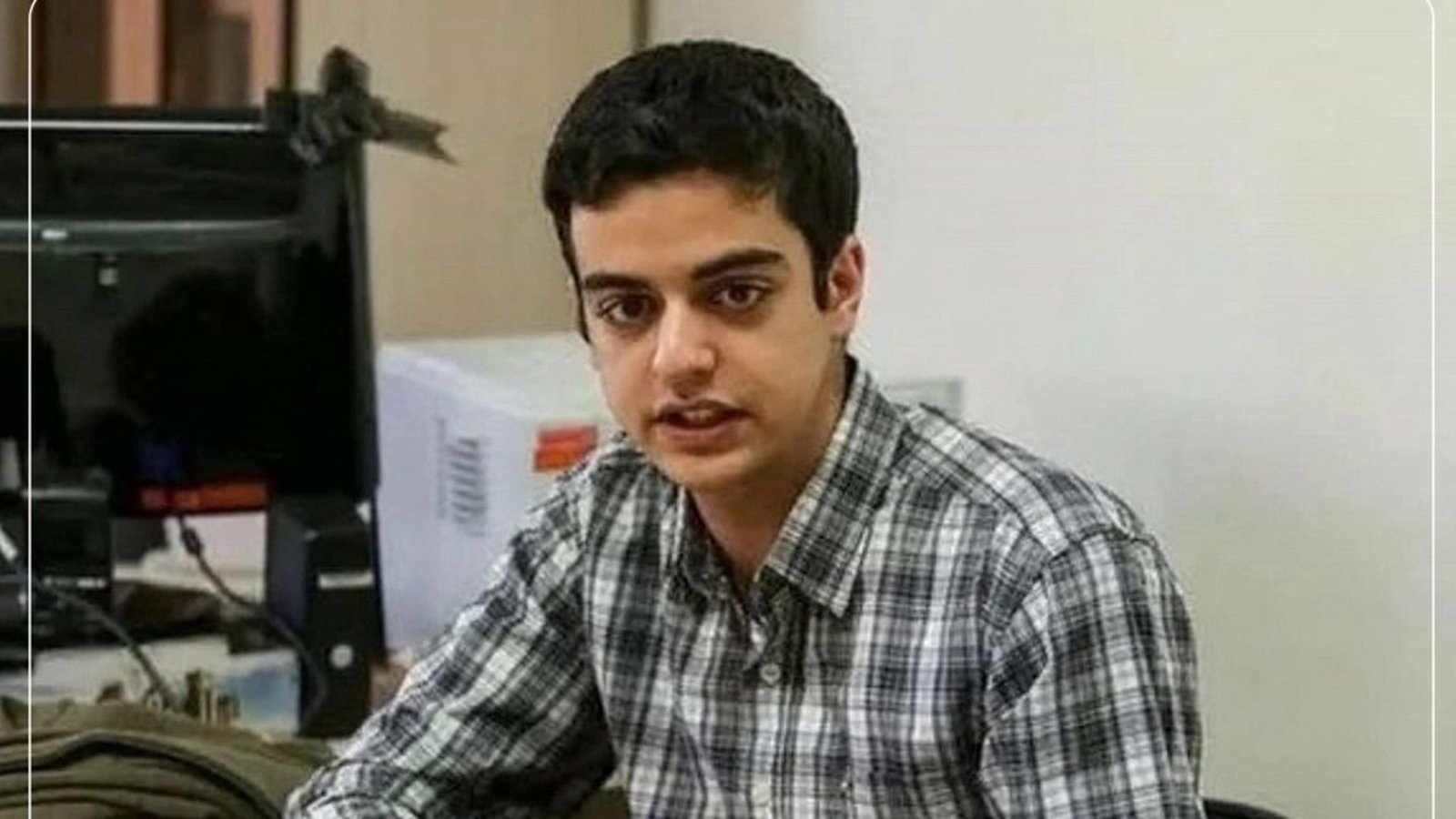 قرار بود آذر آزاد شود: پنج سال حبس دیگر برای علی یونسی، دانشجوی المپیادی