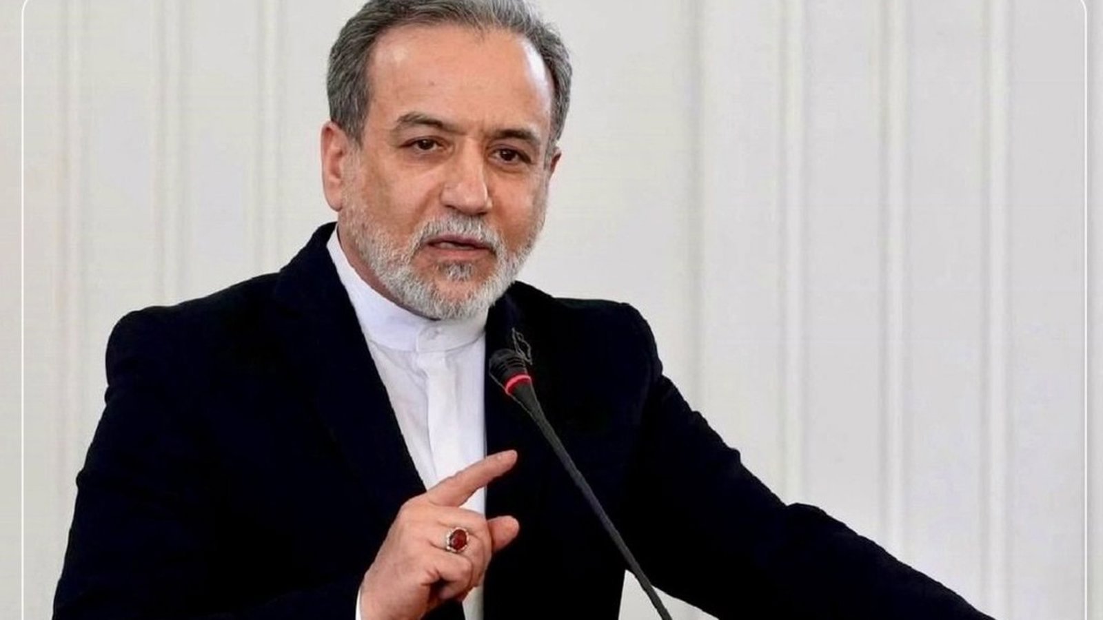 تهدید عراقچی پس از رد طرح تهران: «برای ازسرگیری جنگ کاملاً آماده‌ایم»