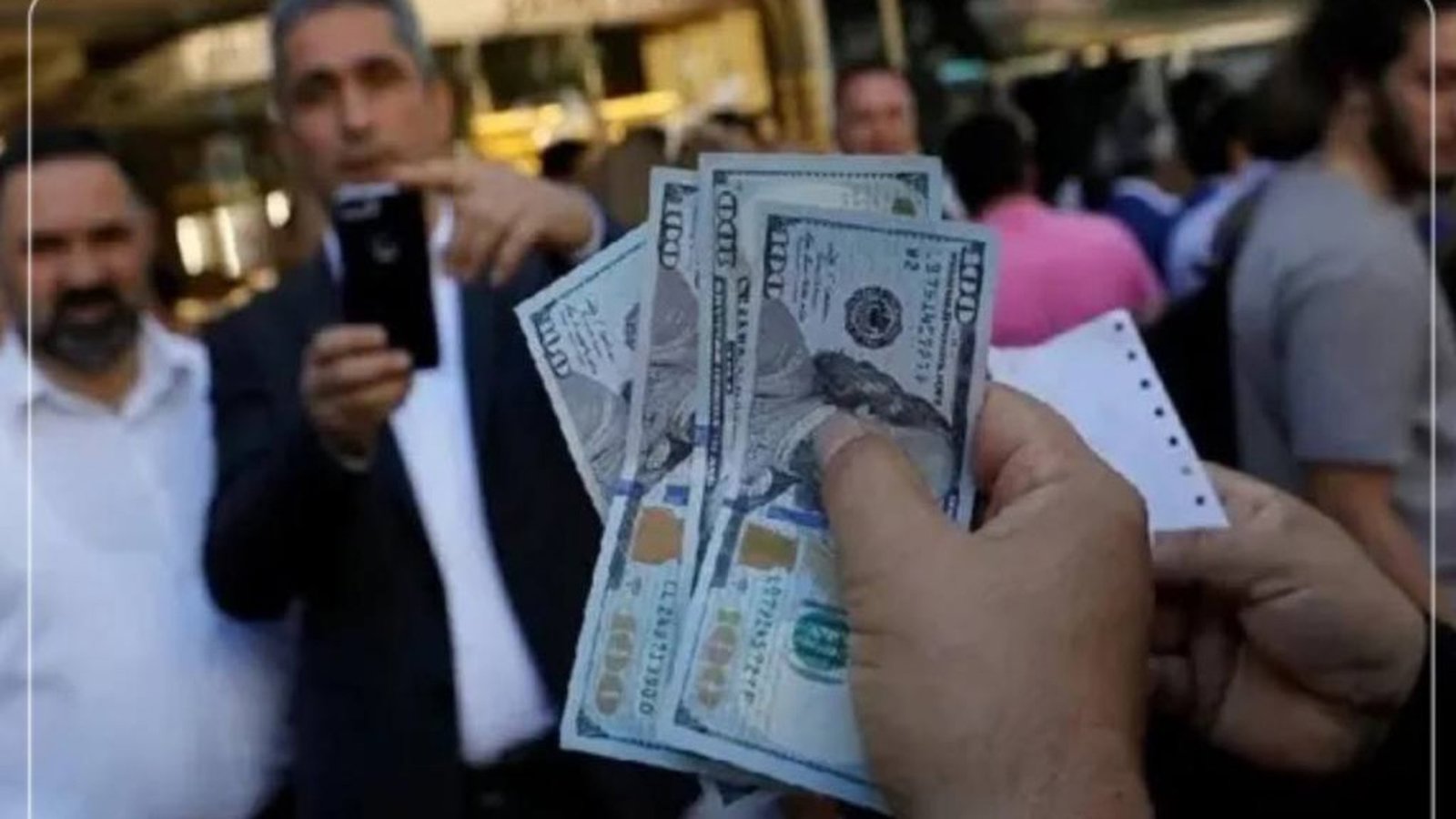 Dollar 258 min tümən: Tehranın valyuta bazarı polis və mülki geyimli qüvvələrin sıx mühasirəsində