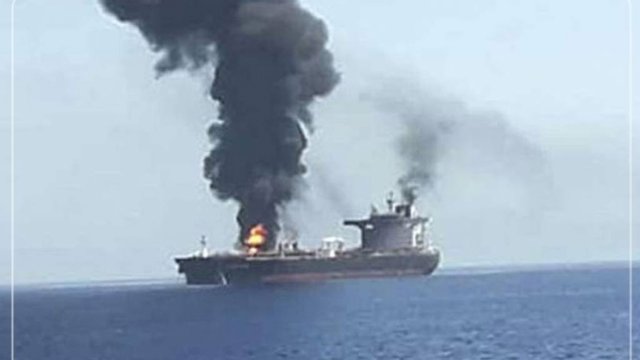 Hörmüz boğazında ikinci tankerdə partlayış: gəminin izləmə sistemi söndürülmüşdü