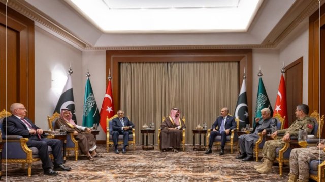 نشست دفاعی ترکیه، عربستان و پاکستان در ریاض
