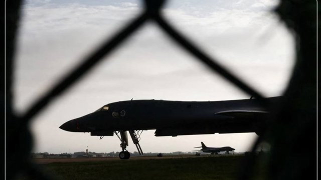 The Wall Street Journal: İranın mümkün dron təhdidi ABŞ-ın 12 bombardmançı təyyarəsinin Britaniyadan təcili çıxarılmasına səbəb olub