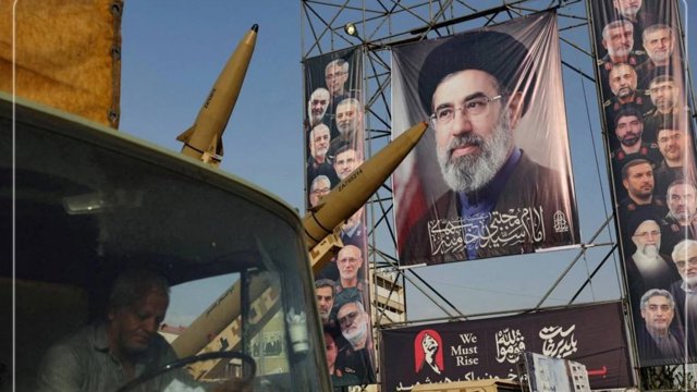 بلومبرگ: ماشین موشکی جمهوری اسلامی با وجود ماه‌ها بمباران هنوز فعال است
