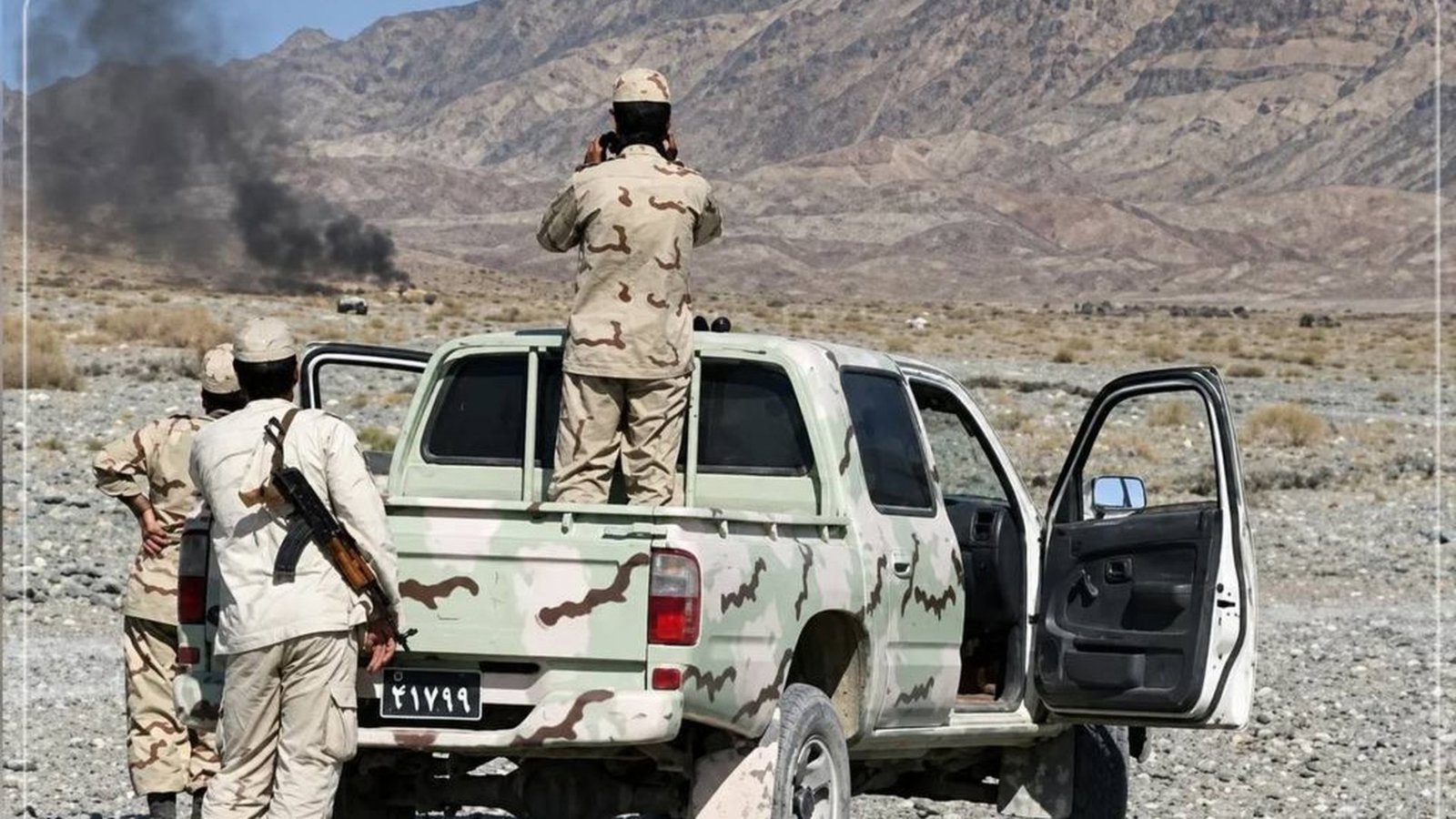 فراجا مدعی بازداشت اعضای یک «تیم مسلح» در بلوچستان شد؛ موج حملات علیه نیروهای حکومتی ادامه دارد