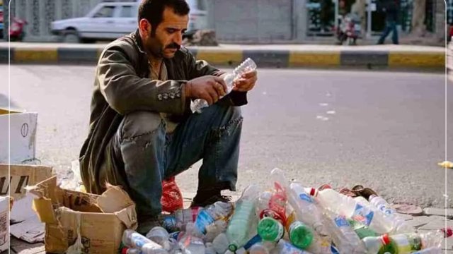 بانک جهانی: بیش از ۲.۶ میلیون ایرانی دیگر در سال آینده به زیر خط فقر سقوط می‌کنند