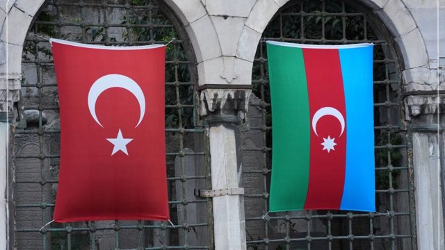 بیر میللت، ایکی دؤولت؛ تورکیه‌دن آذربایجانین موستقیل‌لیگینین ۳۵-جی ایل‌دؤنومونه گئنیش تبریک