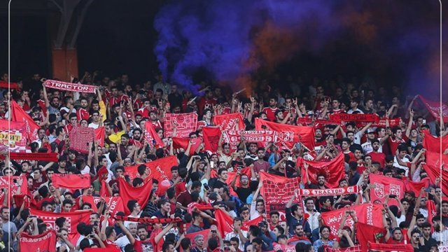 Traktor azarkeş qrupları Təbrizin Səhənd stadionunda türklərə qarşı irqçiliyə etiraz etməyə çağırıb