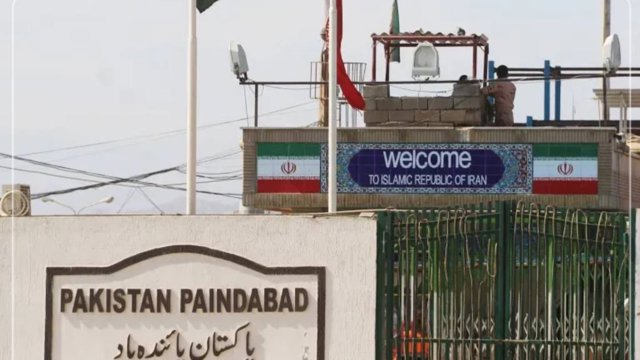 İraq sərhədi bağlandı, Pakistan sərhədi yenidən açıldı: ABŞ-ın İranın qonşularına təzyiqi artırmı?