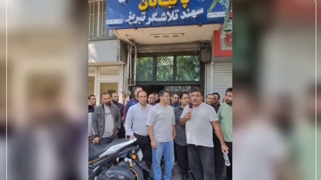 Şəhər şurası qarşısındakı aksiyadan iki ay sonra: Təbriz bələdiyyəsinin sürücüləri maaş əvəzinə işdən çıxarılma təhdidi eşidiblər