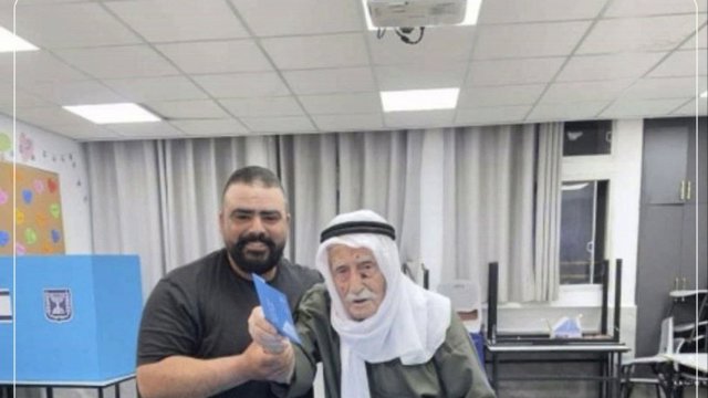 مشارکت عرب‌ها در انتخابات اسرائیل از یهودیان بالاتر رفت؛ منصور عباس از «واقعیتی تازه» گفت