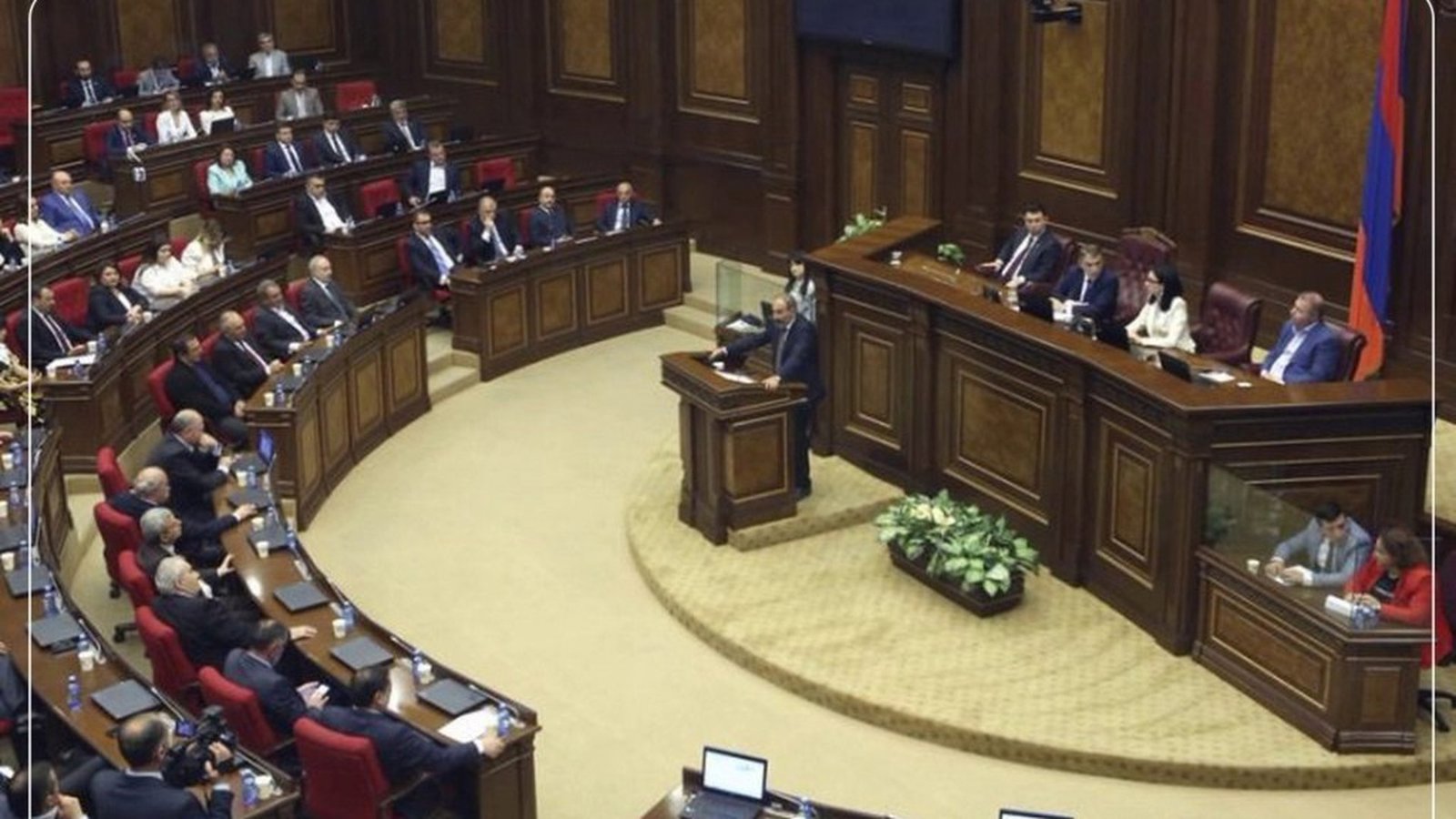 Zəngəzur dəhlizinin açılmasında yeni addım: Ermənistan parlamenti Naxçıvana gedən «Tramp marşrutu» sazişini təsdiqləyib