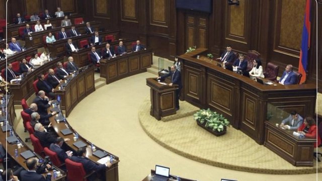 Zəngəzur dəhlizinin açılmasında yeni addım: Ermənistan parlamenti Naxçıvana gedən «Tramp marşrutu» sazişini təsdiqləyib