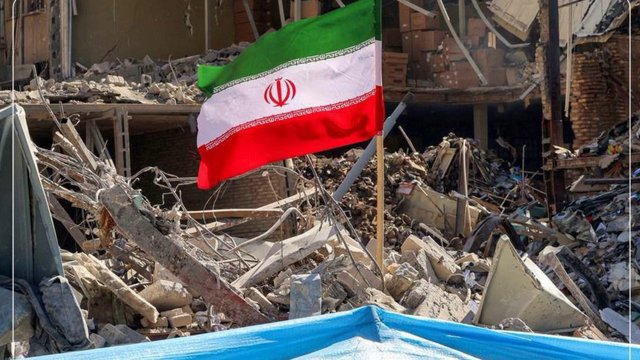 اکسیوس از فرصت آخر رژیم ایران خبر داد: یا امتیاز هسته‌ای، یا یک هفته بمباران رهبری و زیرساخت‌ها