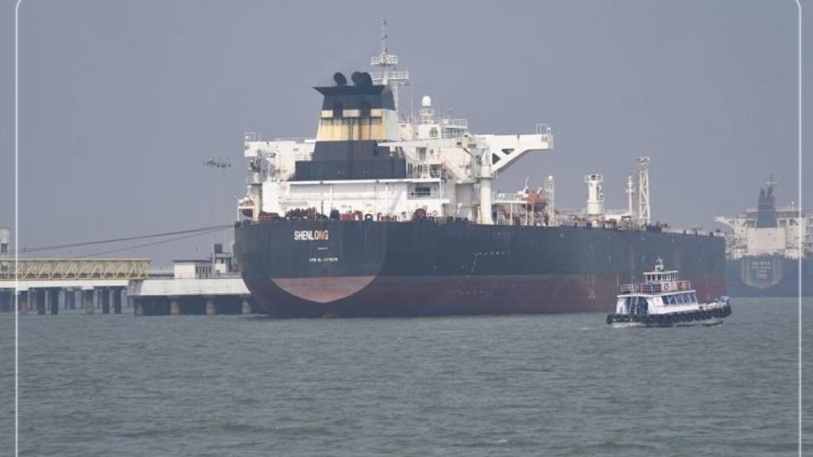 Hörmüz boğazında 4 neft tankerində partlayış və yanğın baş verib; SEPAH tankerlərin minaya toxunduğunu iddia edib