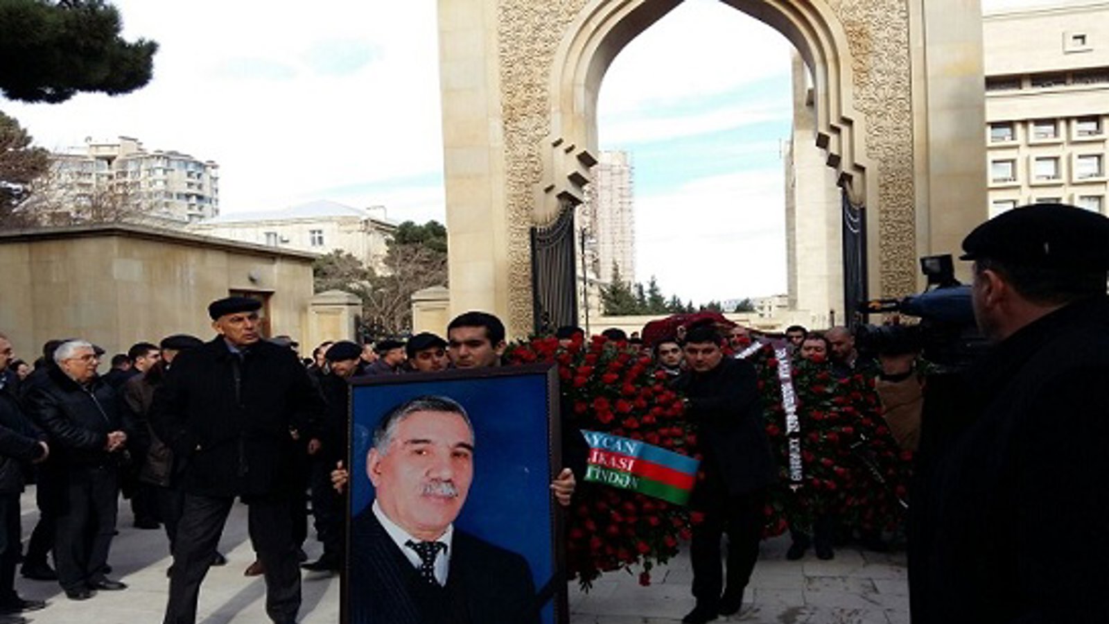 مراسم وداع با ''زلیم خان یعقوب'' شاعربلند آوازه آزربایجان در باکو + تصاویر