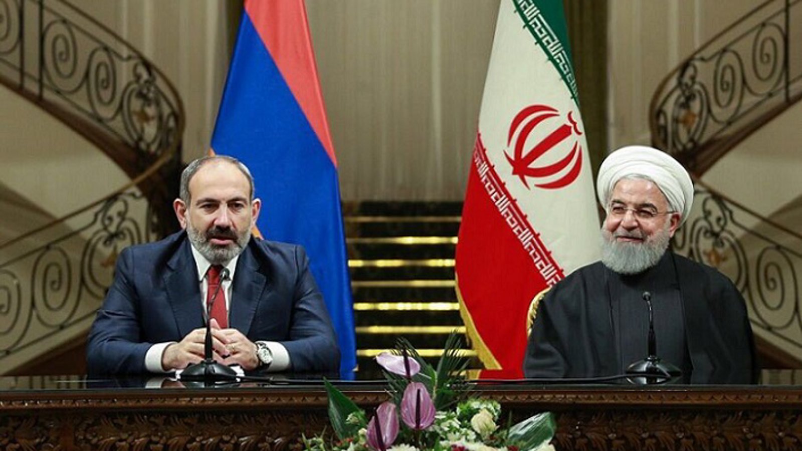 همکاری ایران در ارسال سلاح و مهمات به رژیم اشغالگر ارمنستان