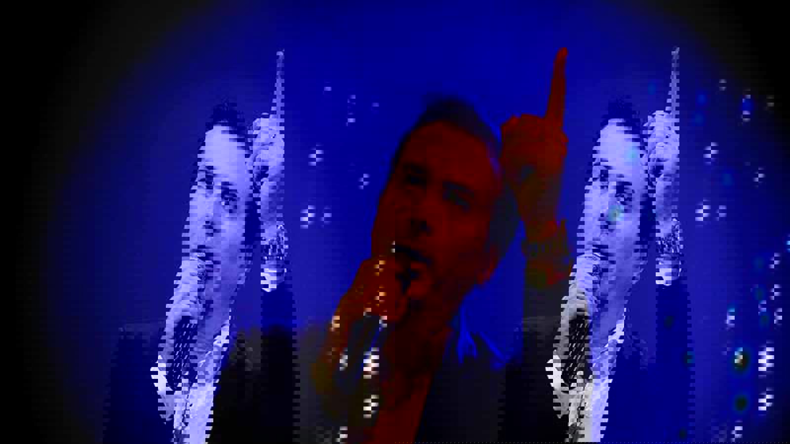 بی حرمتی و توهین رحیم شهریاری به یکی از طرفدارانش در کنسرت مشکین‌شهر